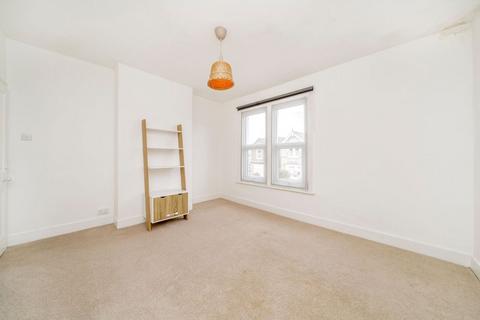 2 bedroom house to rent, Canbury Park Road, Kingston Upon Thames KT2