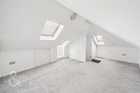 4 bedroom semi-detached bungalow for sale, Furze Road, Norwich
