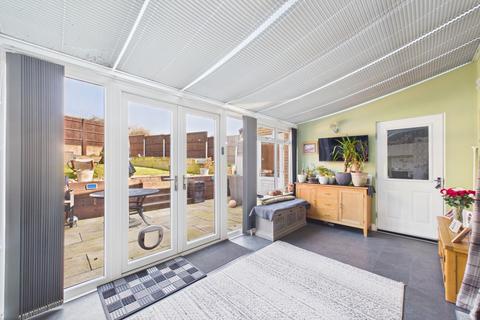 4 bedroom semi-detached house for sale, Tern Drive, Leighton Buzzard, LU7