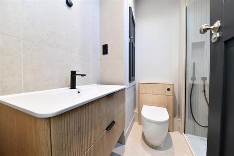 undefined, High Street, Stevenage