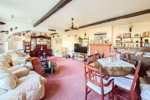 7 bedroom semi-detached house for sale, Les Grandes Vagues, St Clement