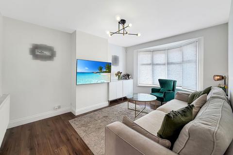 undefined, Woolifers Avenue, Stanford-le-hope SS17