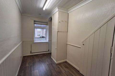 3 bedroom terraced house for sale, Salisbury Drive, Kidderminster, DY11