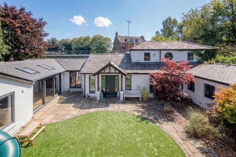 undefined, Woodville Road, Altrincham