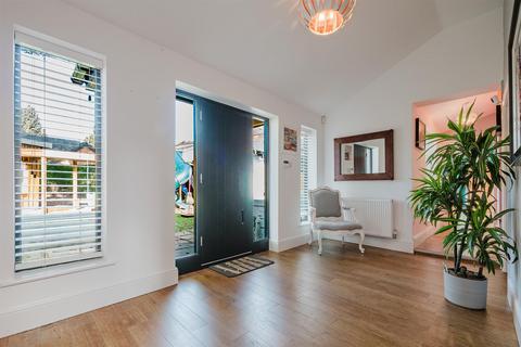 undefined, Woodville Road, Altrincham