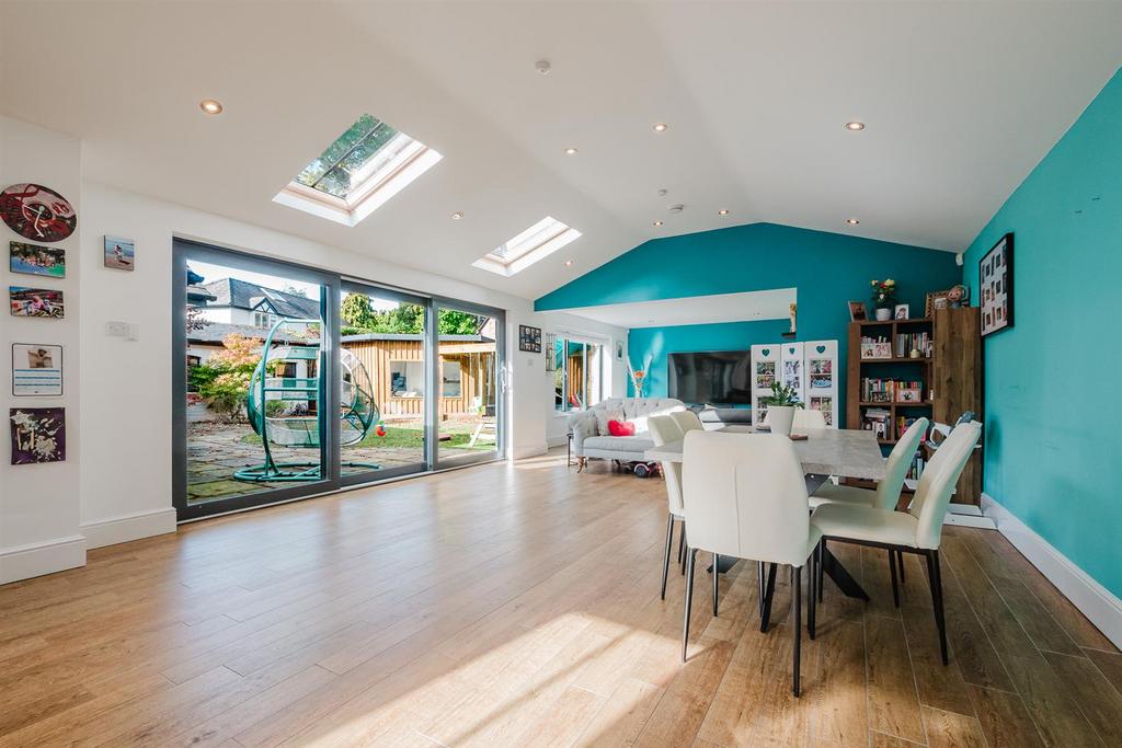 Living and Dining Area