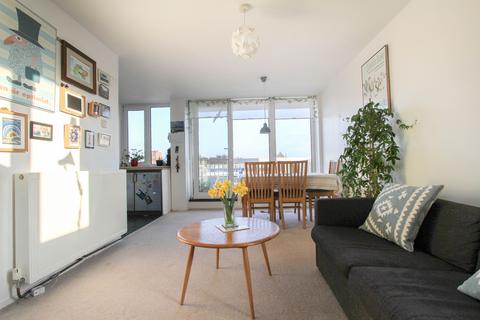 2 bedroom apartment to rent, Furze Hill, Hove BN3