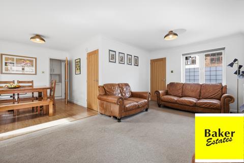 4 bedroom detached house for sale, Wickets Way, Hainault IG6