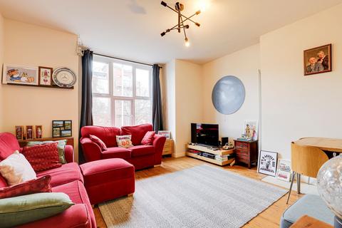 1 bedroom flat for sale, Musters Road, Nottingham NG2