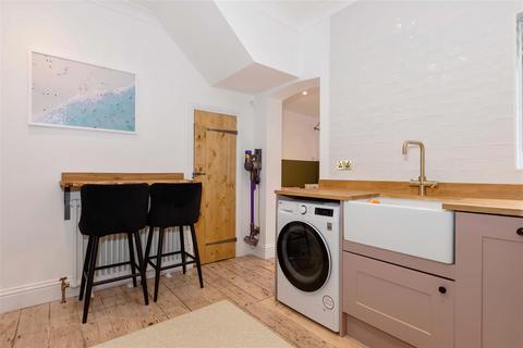 3 bedroom terraced house for sale, Thorn Road, Worthing