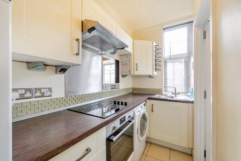 Studio to rent, College Crescent Belsize Park NW3