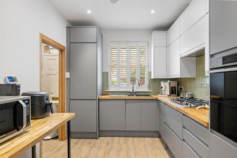 4 bedroom terraced house for sale, Hastings Street, London SE18