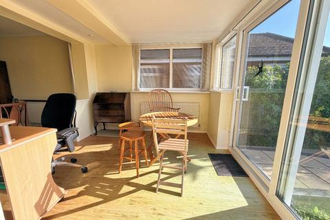 2 bedroom bungalow for sale, Wendover, Buckinghamshire HP22