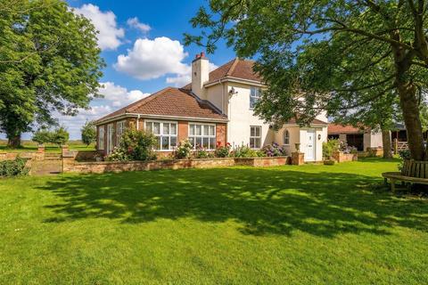 4 bedroom detached house for sale, Carr Road, North Kelsey, Market Rasen