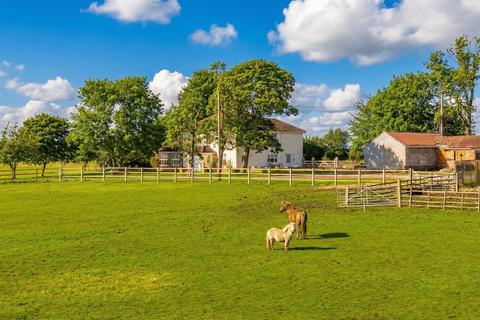 4 bedroom detached house for sale, Carr Road, North Kelsey, Market Rasen