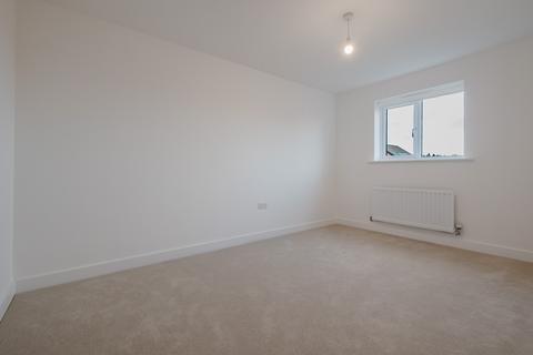 4 bedroom semi-detached house to rent, Leaf Living at Western Gate, Northampton, NN7