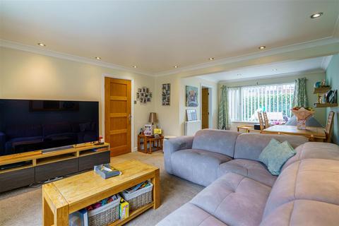4 bedroom semi-detached house for sale, Grantham Place, Cramlington, NE23