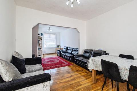 3 bedroom terraced house for sale, Stanhope Street, Manchester, Greater Manchester, M19