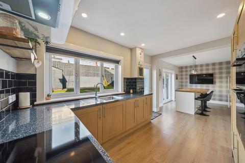 undefined, Quarry Knowe, Rhu, G84