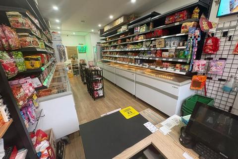 Convenience store to rent, 53 St Leonards St Edinburgh EH8 9QN