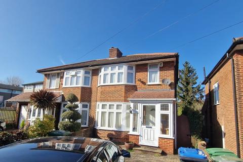 3 bedroom semi-detached house to rent, Edgware HA8