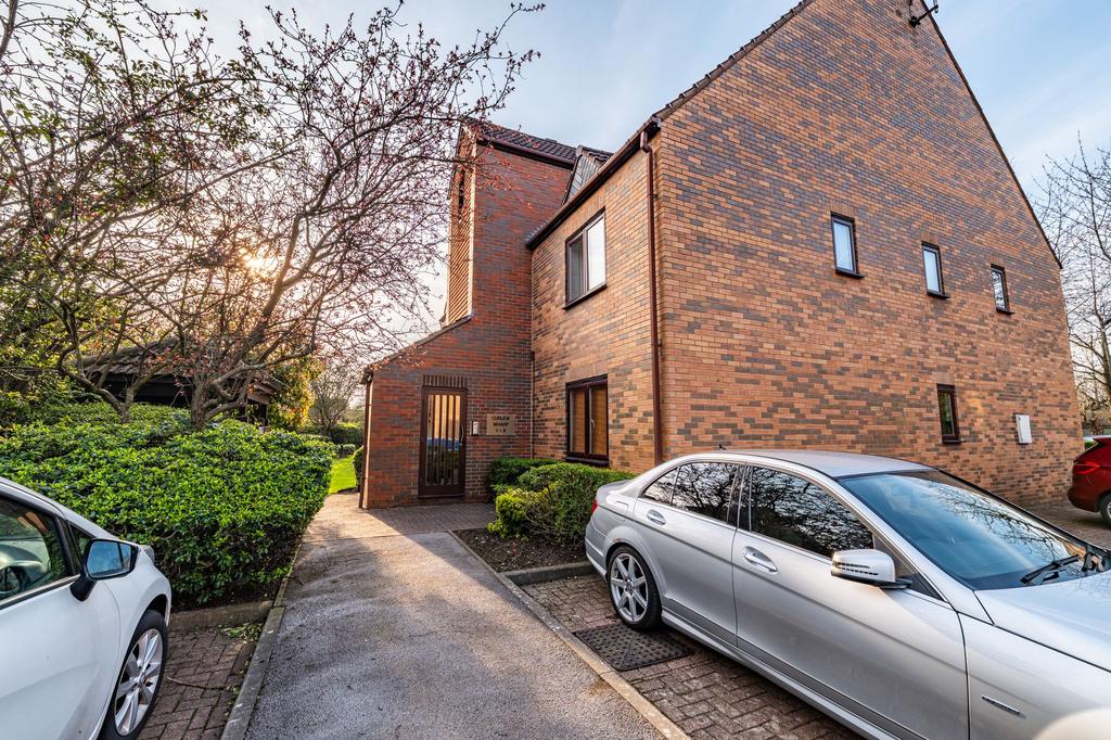 1 bedroom flat for sale