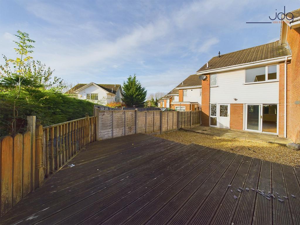 Low Maintenance Rear  Garden