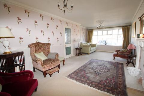 4 bedroom detached house for sale, Tennyson Road, Lutterworth LE17