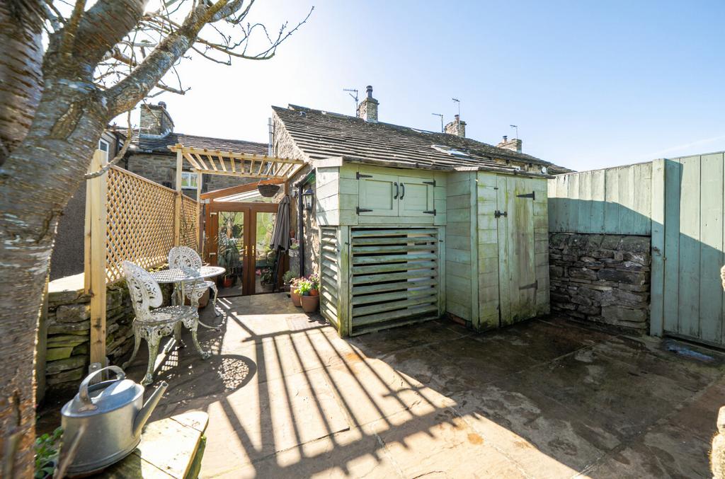 1431225-8-69b94ee...