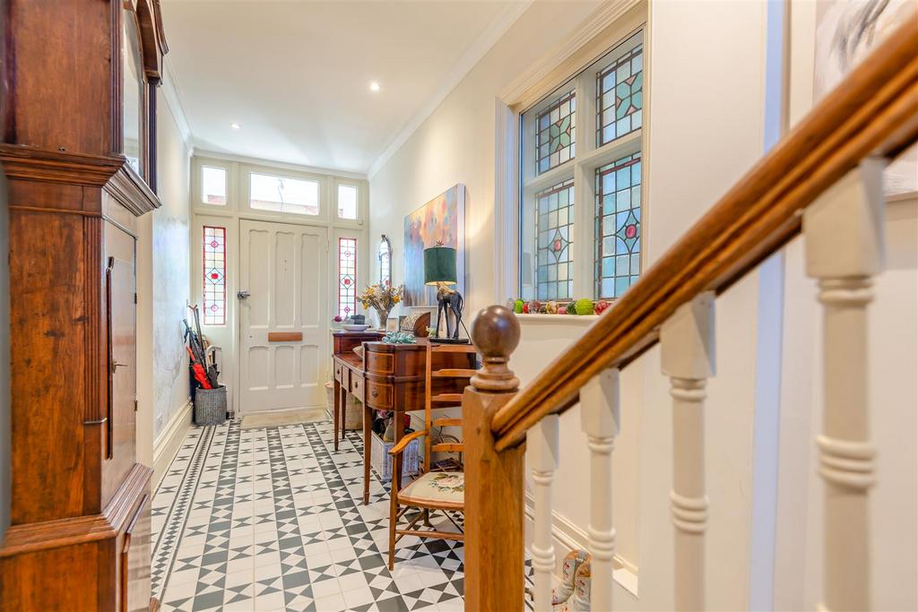 8630705-interior23.jpg