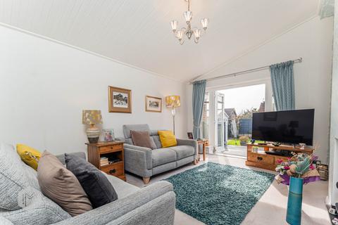3 bedroom bungalow for sale, Springwater Avenue, Ramsbottom, Bury, Greater Manchester, BL0 9RH