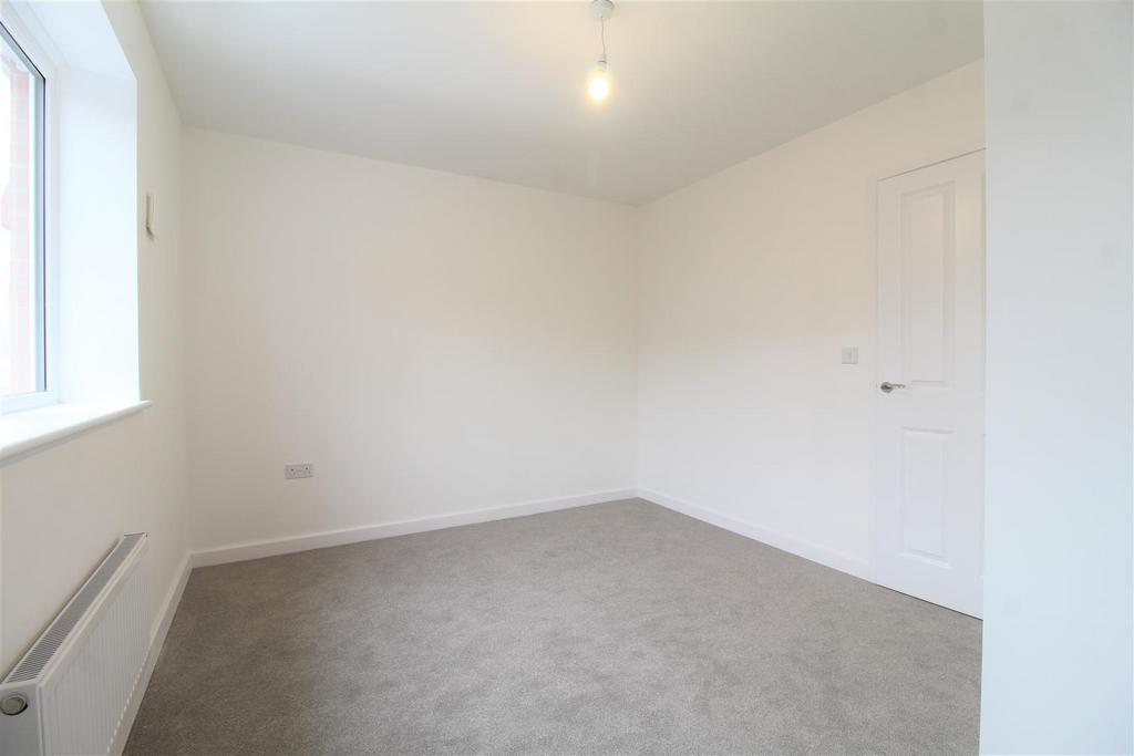 6 Bedroom 1.JPG