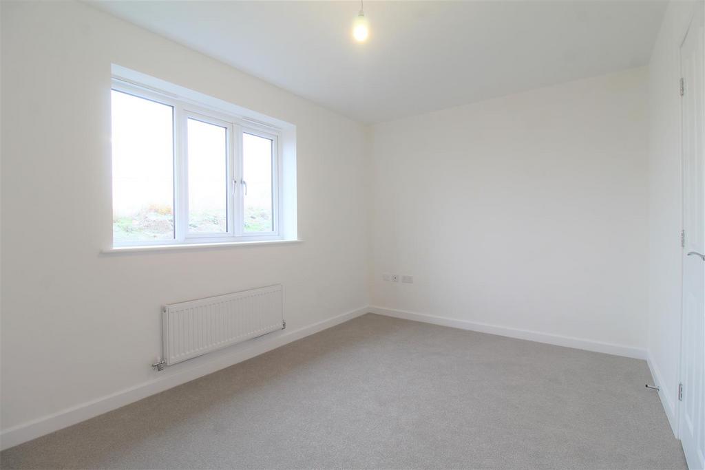 9 Bedroom.JPG
