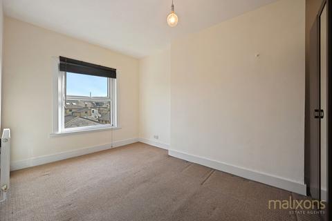 2 bedroom flat to rent, Hamilton Road, London SE27