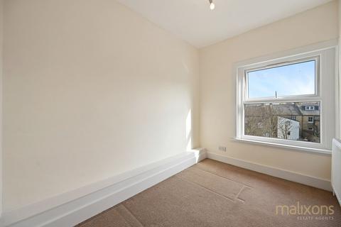 2 bedroom flat to rent, Hamilton Road, London SE27