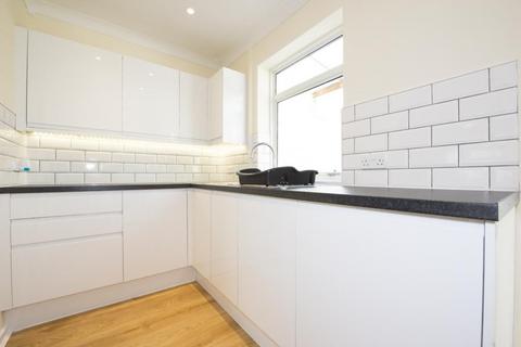 4 bedroom semi-detached house to rent, Benson Road , Oxford OX3