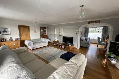 3 bedroom detached house for sale, Furnace, Llanelli