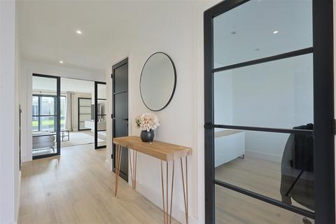 undefined, Woodpond Avenue, Hockley SS5