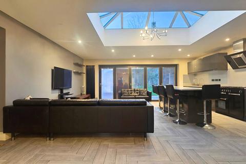 undefined, Havering Road, Romford, RM1 4BW