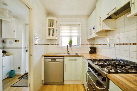 3 bedroom semi-detached house for sale, Benedictine Gate, Waltham Cross