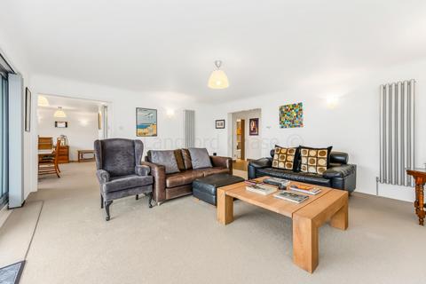 undefined, Sydney Road, Woodford, IG8