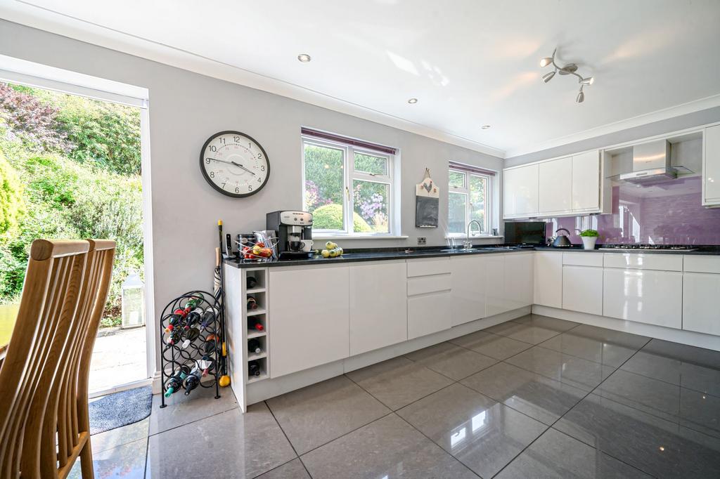 Kitchen / Breakfast Room