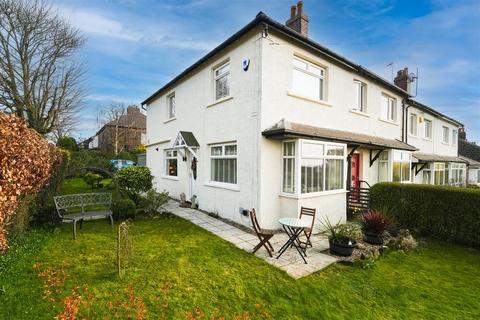 2 bedroom end of terrace house for sale, Belmont Grove, Leeds LS19