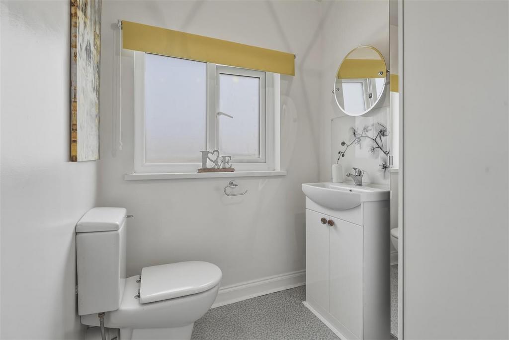 Sep w.c/potential bedroom.3.