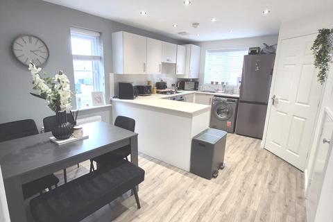 3 bedroom semi-detached house for sale, Blunn Croft, Kilnhurst, Mexborough