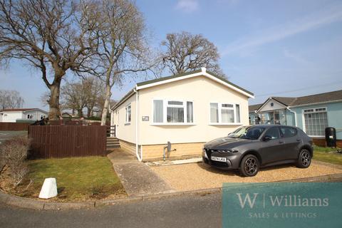 undefined, 35 Medina Park, Folly Lane, Whippingham, Isle Of Wight