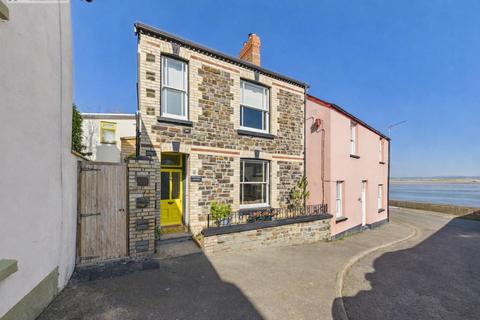 4 bedroom house for sale, Irsha Street, Appledore, Bideford