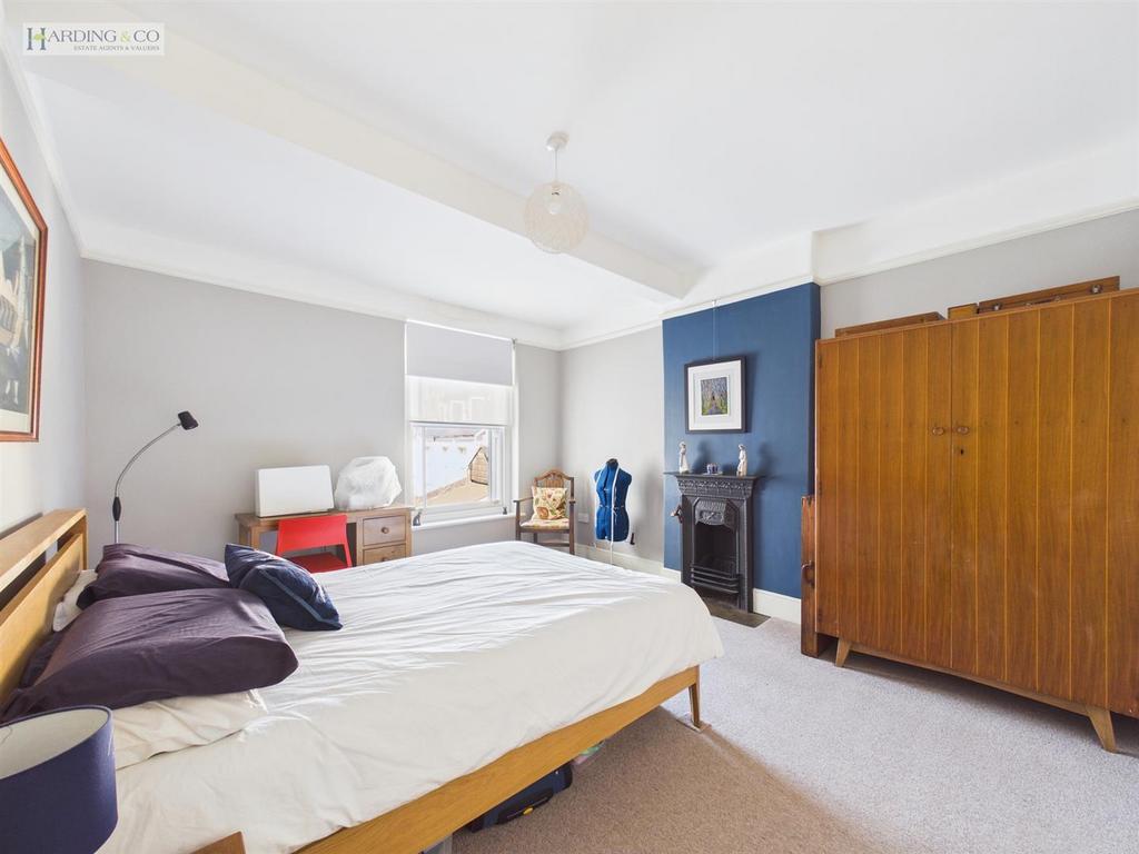 Bedroom 2 .1.jpg