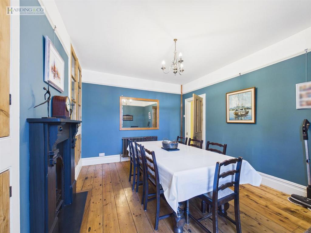 Dining Room .1.jpg