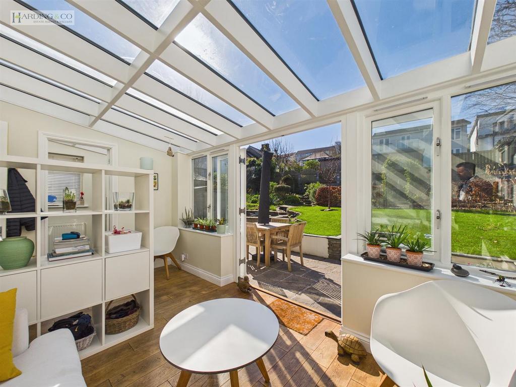Garden Room .2.jpg